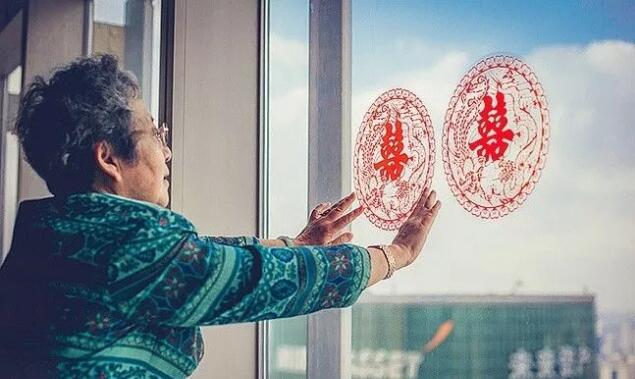 高级秀恩爱，婚礼当天怎么晒朋友圈逼格最高？