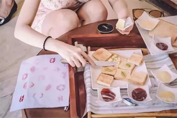 有哪些好玩又不失风雅的整新郎伴郎婚礼接亲游戏