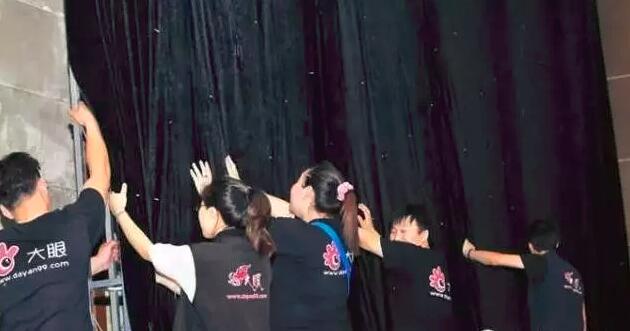 婚礼策划师真是个万能女 !