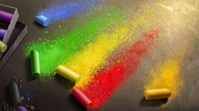 一支粉笔就能搞定的个性婚纱照