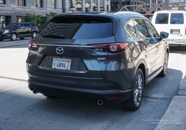 疑似马自达CX-8实车曝光 比CX-9略小一点