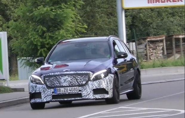 奔跑的旅行家 新款AMG C63旅行版谍照